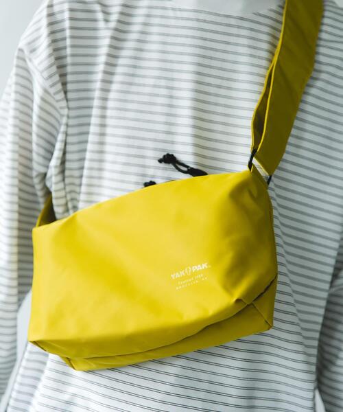 YAKPAK（ヤックパック）の「『別注』YAKPAK×DOORS　SHOULDER BAG S（ショルダーバッグ・メンズ・ブラック/チャコールグレー/グレー/イエロー・-）」の19枚目の写真