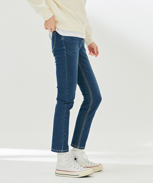 CHASECULT（チェイスカルト）の「女性ヒドゥンバンディングスリムストレートデニムパンツ-DBRG2371C0N（デニムパンツ・レディース・インディゴブルー・67/70/76/74）」の2枚目の写真