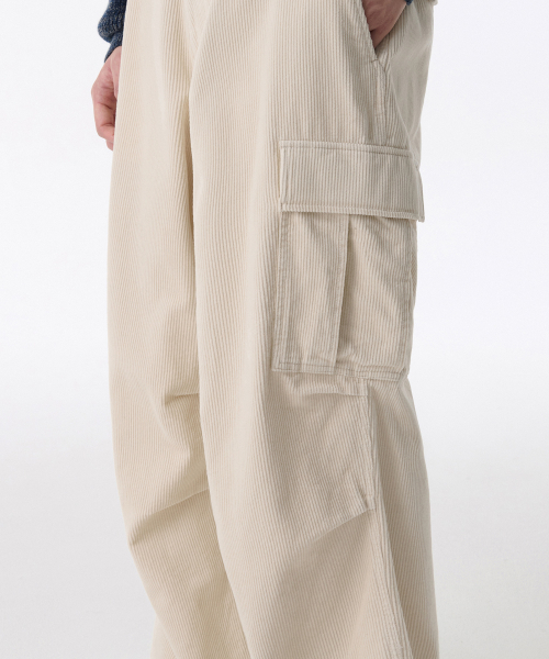 MUSINSA STANDARD（ムシンサスタンダード）の「コーデュロイパラシュートカーゴパンツ[クリーム]（その他パンツ・メンズ・その他・40/38/33/26/27/28/29/42/36/34/32/30/31）」の4枚目の写真