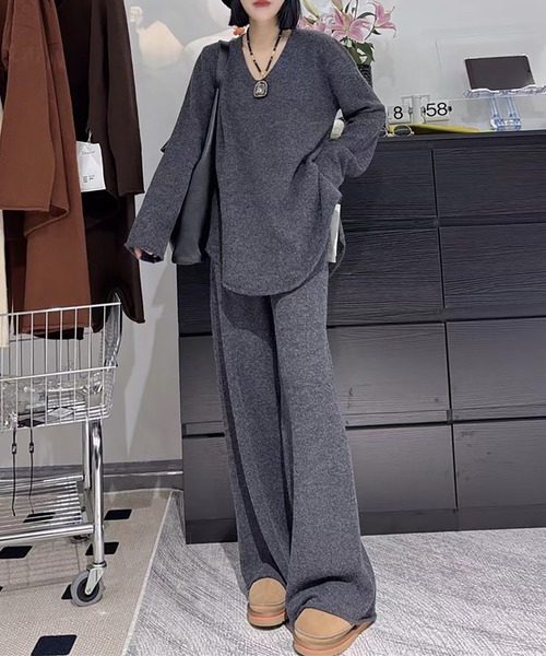 Girly Doll(ガーリードール)の「セットアップ Vネックニット×ワイドパンツ(セットアップ・レディース・ブラック/ダークグレー/ベージュ/ブラウン/キャメル・F)」の6枚目の写真