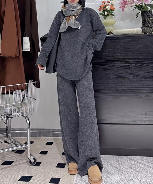 Girly Doll(ガーリードール)の「セットアップ Vネックニット×ワイドパンツ(セットアップ・レディース・ブラック/ダークグレー/ベージュ/ブラウン/キャメル・F)」の8枚目の写真