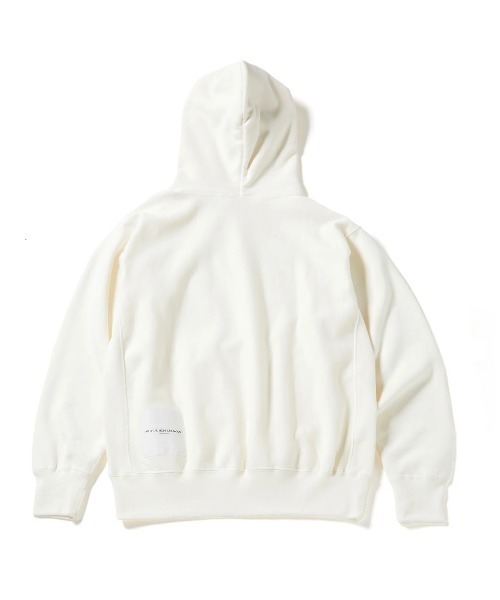 suicoke(スイコック)の「ARTHUR HOPE DEL MOON / SWEAT PARKA - Off White(パーカー・メンズ・オフホワイト・M/L/XL)」の2枚目の写真