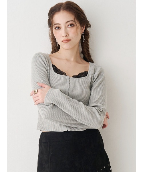 EVRIS(エヴリス)の「フロントホックレースドッキングニットトップス(ニット/セーター・レディース・ブルー/グレー/ブラック/イエロー・FREE)」の2枚目の写真