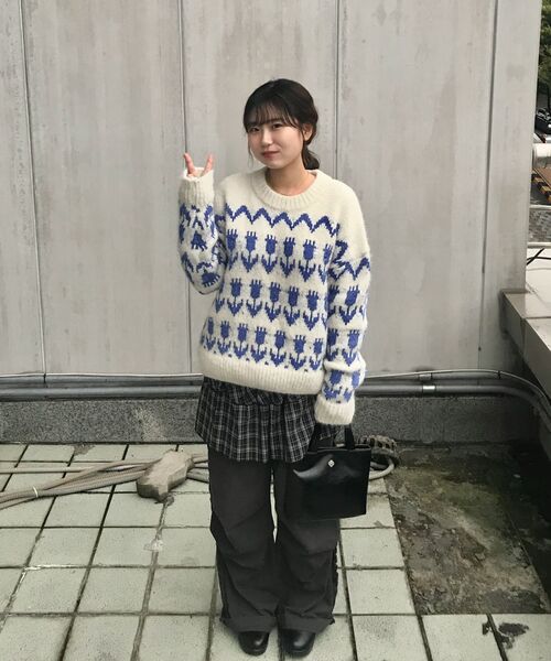 VANONE ATELIER(バノンアトリエ)の「KN4240 Flower hairy wool knit_Cream(ニット/セーター・レディース・Cream・FREE)」の4枚目の写真