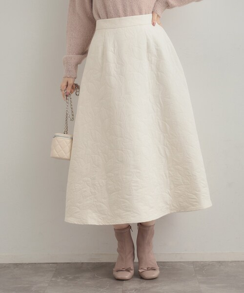 couture brooch（クチュールブローチ）の「【洗える】リーフジャカード フレアスカート（スカート・レディース・ブラック/オフホワイト・38/40/36/42）」の17枚目の写真