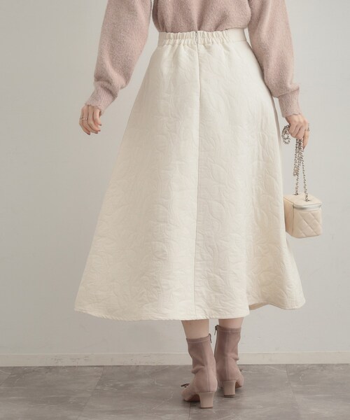 couture brooch（クチュールブローチ）の「【洗える】リーフジャカード フレアスカート（スカート・レディース・ブラック/オフホワイト・38/40/36/42）」の7枚目の写真