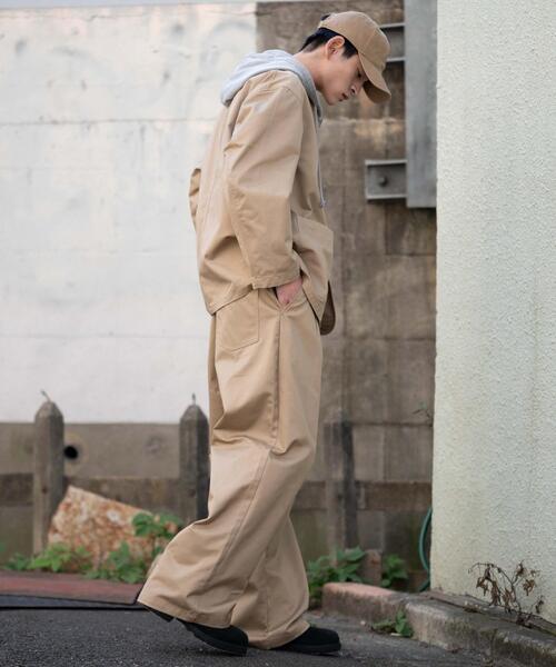 RED KAP(レッドキャップ)の「∴WEGO/別注RED KAPタックワイドチノパンツ(チノパンツ・メンズ・ベージュ/ブラック・MEDIUM/LARGE)」の4枚目の写真