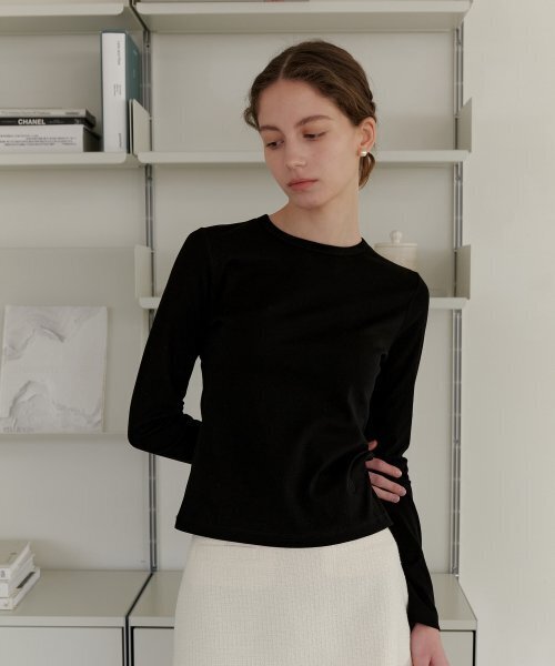 YUPPE(ヨッペ)の「BASIC SLIM T-SHIRT_BLACK(Tシャツ/カットソー・レディース・その他・SMALL)」の1枚目の写真