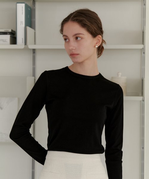 YUPPE(ヨッペ)の「BASIC SLIM T-SHIRT_BLACK(Tシャツ/カットソー・レディース・その他・SMALL)」の3枚目の写真