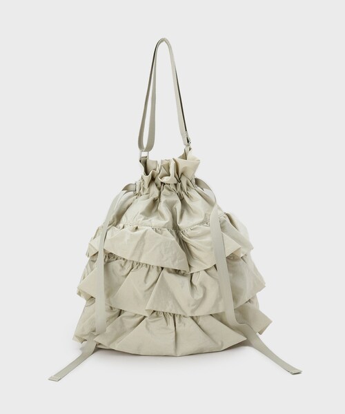 OPAQUE.CLIP（オペークドットクリップ）の「ドロストリボンフリルティアードショルダーバッグ【長さ調整可能】（ショルダーバッグ・レディース・チャコールグレー/ブラック/ライトベージュ・00）」の11枚目の写真