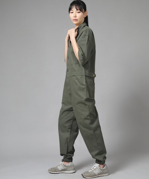 SAINTCREW（セントクルー）の「センスワーカー テーパード半袖ジョガージャンプスーツ SWT-512 カーキ（つなぎ/オールインワン・レディース・その他・MEDIUM/LARGE/X-LARGE）」の5枚目の写真