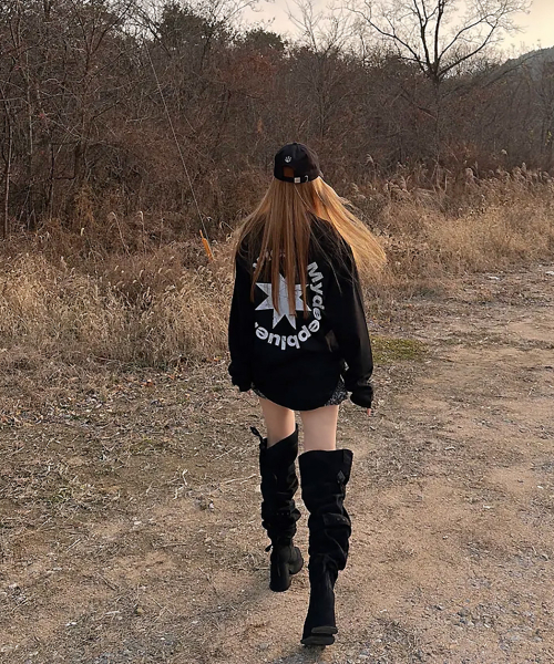 mydeepbluememories（マイディープブルーメモリーズ）の「MM CRACK ROUND LOGO LONG SLEEVE TEE(BLACK)（Tシャツ/カットソー・レディース・ブラック・FREE）」の2枚目の写真