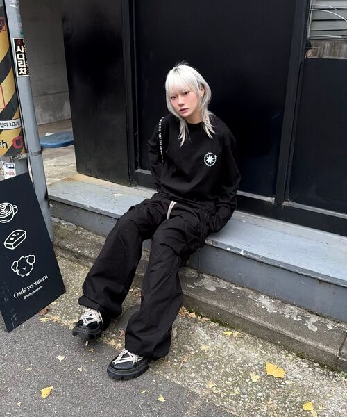 mydeepbluememories（マイディープブルーメモリーズ）の「MM CRACK ROUND LOGO LONG SLEEVE TEE(BLACK)（Tシャツ/カットソー・レディース・ブラック・FREE）」の9枚目の写真