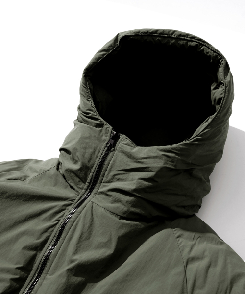 KALAPATTHAR(カラパタール)の「Nylon Insulation Short-Jacket - KHAKI(ダウンジャケット/コート・メンズ・カーキ・MEDIUM/LARGE)」の4枚目の写真