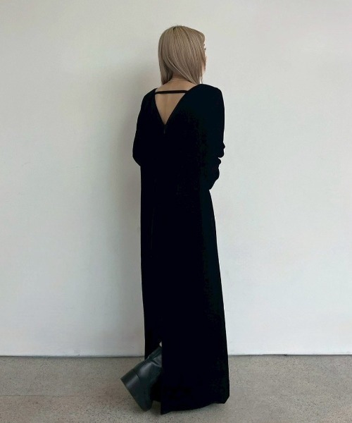 anuke（アンヌーク）の「Velour Pencil Onepiece（ワンピース・レディース・ブラック・36inch/38inch）」の3枚目の写真