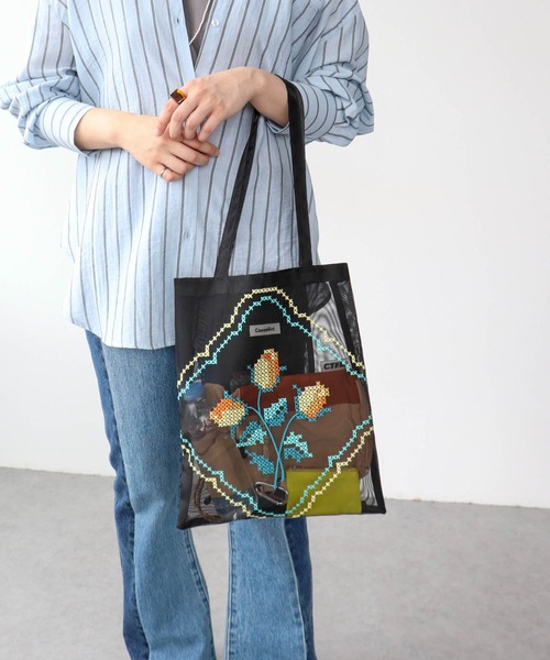 Three Four Time（ｽﾘｰﾌｫｰﾀｲﾑ）の「【Casselini】チュール刺繍トート（トートバッグ・レディース・ブルー/ブラック/アイボリー/レッド・FREE）」の15枚目の写真