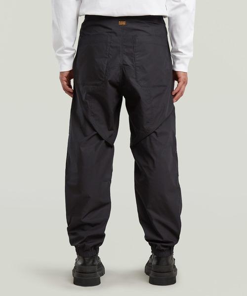G-STAR（ジースター）の「Snow Track Cargo/スノートラックジョグカーゴパンツ/ジョガーパンツ（カーゴパンツ・メンズ・ダークブラック・32inch/31inch/30inch/29inch/36inch/34inch/33inch/28inch）」の2枚目の写真