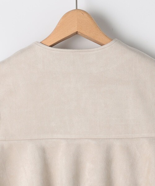 MICO COULIER（ミコクリエ）の「《セレモニー対応》ダブルフェイスフェイクスエードジレ（ブルゾン・レディース・グレイッシュベージュ/チャコールグレー・38）」の13枚目の写真