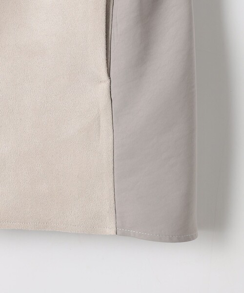 MICO COULIER（ミコクリエ）の「《セレモニー対応》ダブルフェイスフェイクスエードジレ（ブルゾン・レディース・グレイッシュベージュ/チャコールグレー・38）」の10枚目の写真
