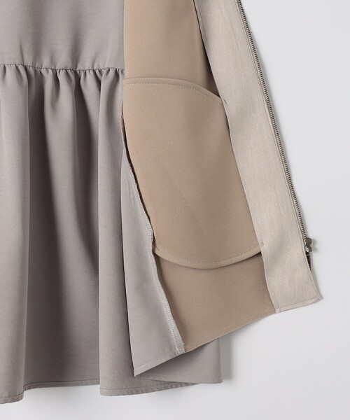 MICO COULIER（ミコクリエ）の「《セレモニー対応》ダブルフェイスフェイクスエードジレ（ブルゾン・レディース・グレイッシュベージュ/チャコールグレー・38）」の9枚目の写真