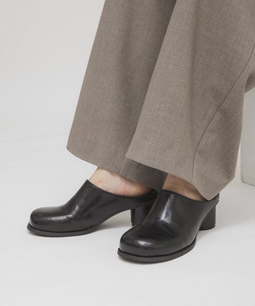 KBF（ケイビーエフ）の「プランプトゥサボミュール（サンダル・レディース・ブルー/ブラック・37/38/36）」の3枚目の写真