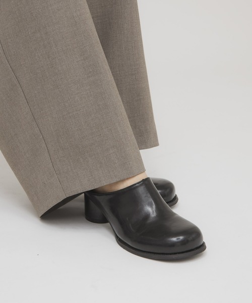 KBF（ケイビーエフ）の「プランプトゥサボミュール（サンダル・レディース・ブルー/ブラック・37/38/36）」の4枚目の写真