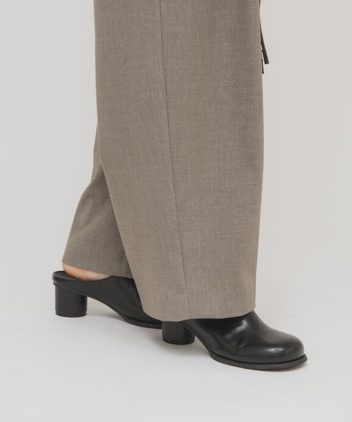 KBF（ケイビーエフ）の「プランプトゥサボミュール（サンダル・レディース・ブルー/ブラック・37/38/36）」の6枚目の写真