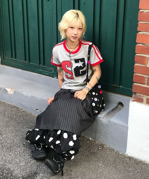 AMESWORLDWIDE（アメスワールドワイド）の「A NUMBERING LINETAPE DOT TEE GREY（Tシャツ/カットソー・レディース・その他・FREE）」の2枚目の写真