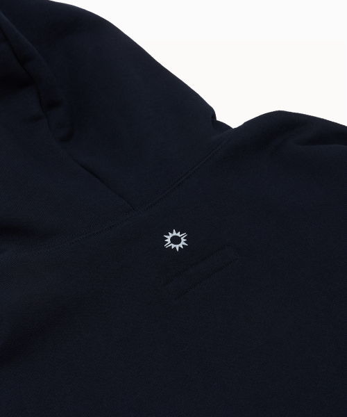HELLO SUNRISE(ハローサンライズ)の「HS Logo Hoodie_Navy(パーカー・レディース・ネイビー・SMALL/MEDIUM/LARGE)」の2枚目の写真