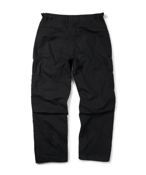 ETCE（イーティーシーイー）の「PROTOTYPE CARGO PANTS 2.0 (BLACK)（その他パンツ・レディース・その他・XL/L）」の2枚目の写真