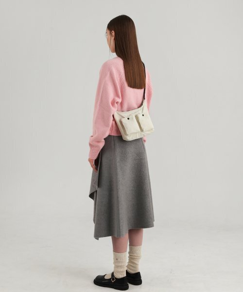 SUKU(スク)の「KIITOS SACOCHE-OFF WHITE(メッセンジャーバッグ・メンズ・その他・FREE)」の2枚目の写真