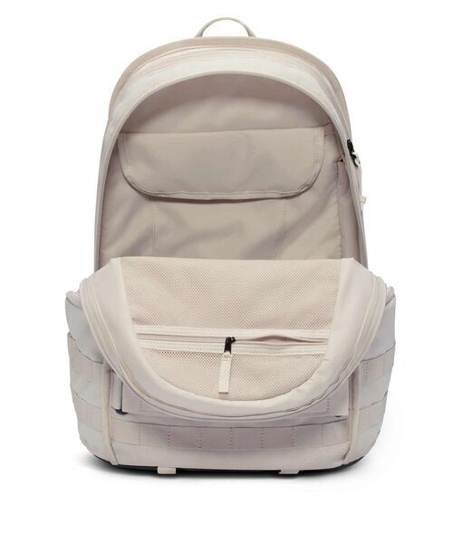 NIKE(ナイキ)の「ナイキ スポーツウェア RPM バックパック (26L) / Nike Sportswear RPM Backpack (26L) FD7544-104 Light Orewood Brown(バックパック/リュック・メンズ・ブラウン系その他・ONE SIZE)」の4枚目の写真