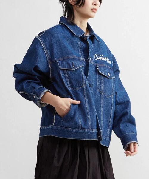 CONVERSE TOKYO(コンバーストウキョウ)の「DENIM SWITCHING JACKET(デニムジャケット・レディース・ブラック/インディゴブルー・MEDIUM/SMALL)」の2枚目の写真