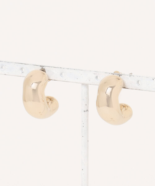 EMODA(エモダ)の「HEART CATCH HOOP PIERCE(ピアス(両耳用)・レディース・ゴールド/シルバー・FREE)」の2枚目の写真