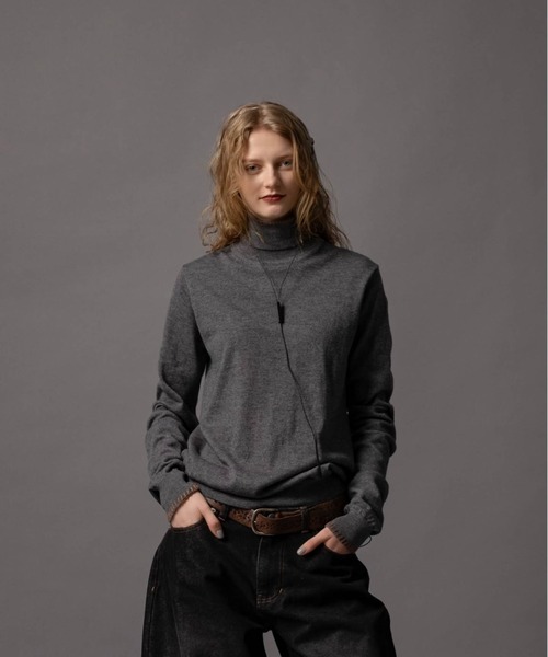 CIVVY.(シヴィ―)の「Contrast Stitch Turtleneck - コントラストステッチ タートルネック -(Tシャツ/カットソー・メンズ・グレー/バーガンディー・LARGE/MEDIUM)」の21枚目の写真
