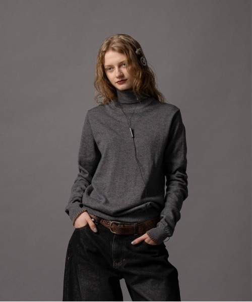 CIVVY.(シヴィ―)の「Contrast Stitch Turtleneck - コントラストステッチ タートルネック -(Tシャツ/カットソー・メンズ・グレー/バーガンディー・LARGE/MEDIUM)」の15枚目の写真