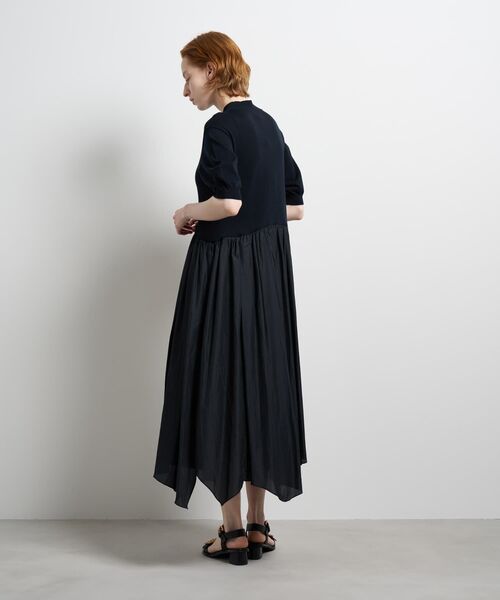 LANVIN en Bleu（ランバンオンブルー）の「ニットドッキングワンピース（ワンピース・レディース・ブラウン/ネイビー/オフホワイト/ブラック・38/36）」の22枚目の写真