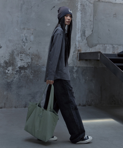 TONY LAWRENCE(トニーローレンス)の「カットオフチェックシャツグレー(シャツ/ブラウス・レディース・その他・LARGE/MEDIUM/SMALL)」の3枚目の写真