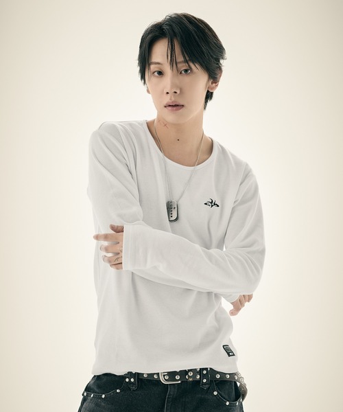 MSG(エムエスジー)の「ルーズネックワンポイントリブロンT 長袖(Tシャツ/カットソー・メンズ・ブラック/杢グレー/ホワイト・S/M/L/XL)」の4枚目の写真
