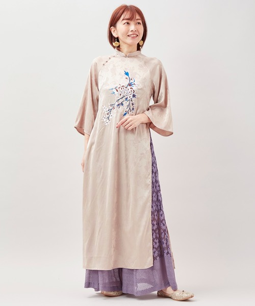 チャイハネ(チャイハネ)の「【チャイハネ】ネリナラ刺繍ワンピース(ワンピース・レディース・ピンク/ベージュ/グレー・FREE)」の9枚目の写真