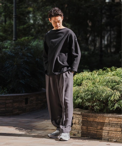 SAINT JAMES(セントジェームス)の「SAINT JAMES(セントジェームス) OUESSANT ルーズ (SOLID)(Tシャツ/カットソー・メンズ・ホワイト/ブラック・6/5/4)」の4枚目の写真