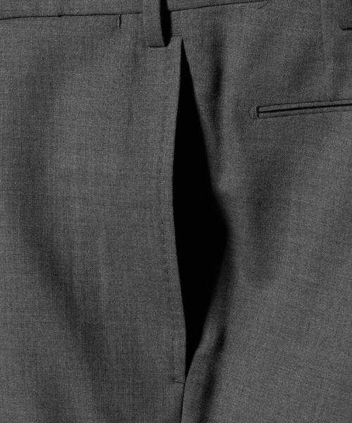 UNITED ARROWS（ユナイテッドアローズ）の「トロピカル クリース テーパード 1プリーツ スラックス（スラックス・メンズ・グレー系/モカ・44/50/46/48）」の6枚目の写真