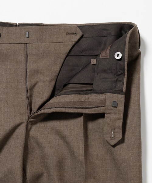 UNITED ARROWS（ユナイテッドアローズ）の「トロピカル クリース テーパード 1プリーツ スラックス（スラックス・メンズ・グレー系/モカ・44/50/46/48）」の13枚目の写真
