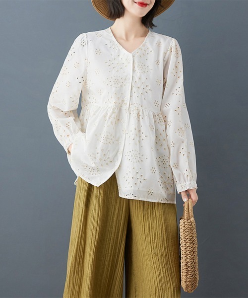 ONEP STAR(ワンピスター)の「刺繍×アイレットデザインブラウス(シャツ/ブラウス・レディース・ホワイト・X-LARGE/LARGE/MEDIUM)」の7枚目の写真
