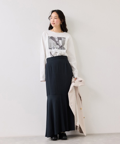 VIS(ビス)の「サテンツイルマーメイドスカート(スカート・レディース・キナリ/ネイビー・FREE)」の16枚目の写真