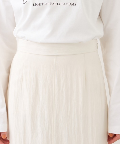 VIS(ビス)の「サテンツイルマーメイドスカート(スカート・レディース・キナリ/ネイビー・FREE)」の3枚目の写真