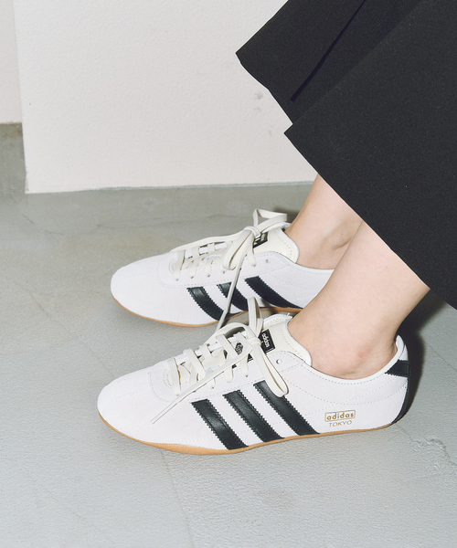 adidas(アディダス)の「adidas/アディダス SAMBA TOKYO W(その他シューズ・レディース・アイボリー/ブラック/ブラウン・23cm/24cm/23.5cm/25cm/24.5cm)」の5枚目の写真