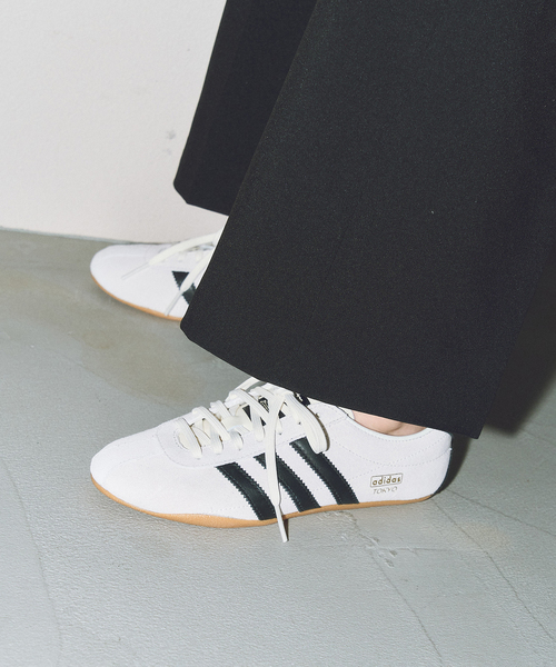 adidas(アディダス)の「adidas/アディダス SAMBA TOKYO W(その他シューズ・レディース・アイボリー/ブラック/ブラウン・23cm/24cm/23.5cm/25cm/24.5cm)」の6枚目の写真