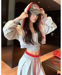 inst.ALL（インストール）の「クロップド丈配色パーカー×パンツSET（セットアップ）」