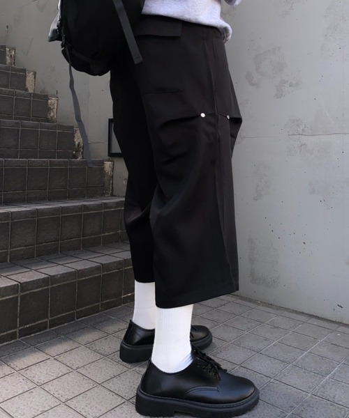 lilful(リルフル)の「【26年春夏新作】タックワイド七分丈スタッズハーフスラックス(スラックス・メンズ・グレー/ブラック・L/M)」の17枚目の写真